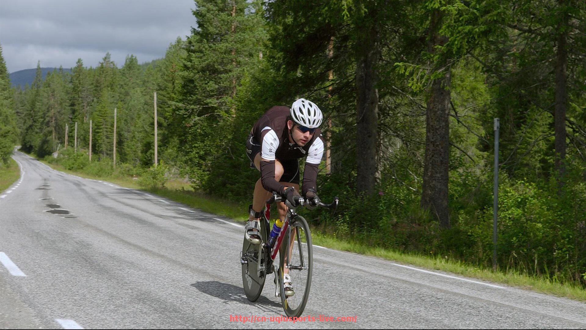 U球体育直播-欧冠超级英雄C罗的辉煌表现及体育竞技贡献